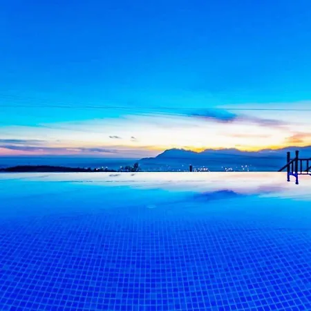 Villa Uezuemlue 2 Bedroom Secluded With Private Pool Hot Tub
