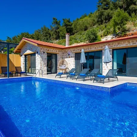 Uezuemlue 2 Bedroom Secluded With Private Pool Hot Tub Kalkan