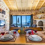 Villa Uezuemlue 2 Bedroom Secluded With Private Pool Hot Tub Kalkan