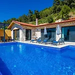 Uezuemlue 2 Bedroom Secluded With Private Pool Hot Tub Kalkan