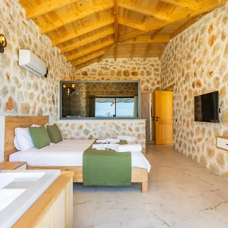 Villa üzümlü 2 Bedroom Secluded With Private Pool Hot Tub Kalkan